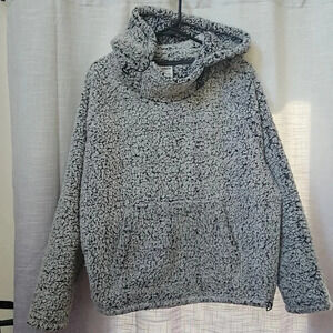 VS PINK FLEECE SWEATER